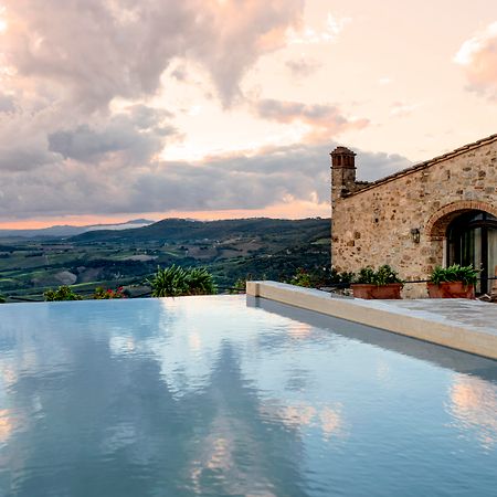 Castello Di Velona Resort, Thermal Spa & Winery Montalcino Esterno foto