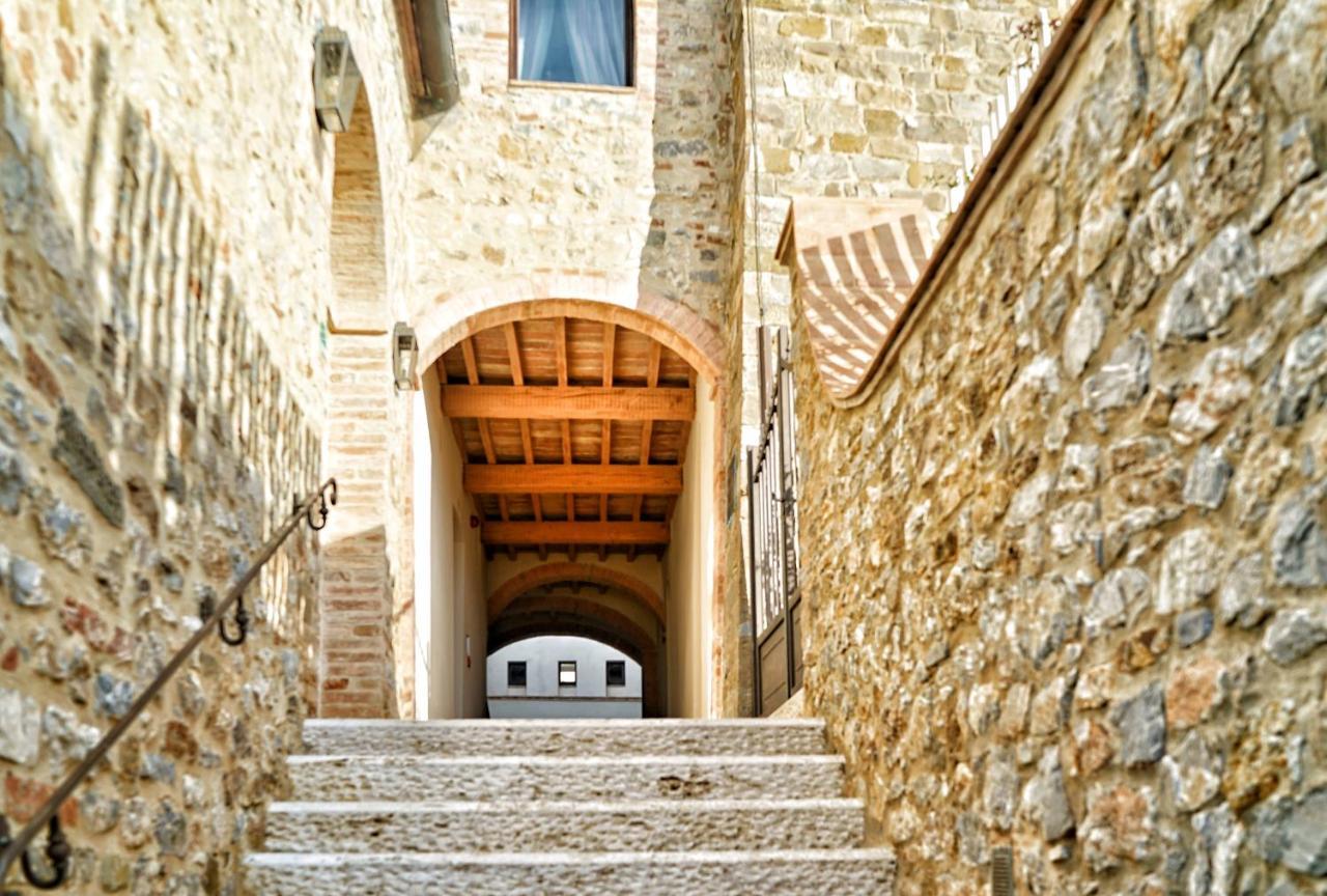 Castello Di Velona Resort, Thermal Spa & Winery Montalcino Esterno foto
