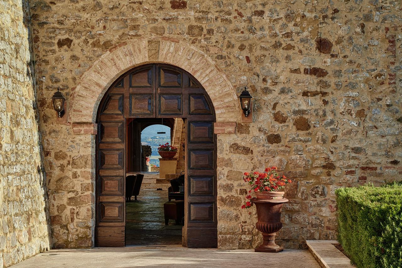 Castello Di Velona Resort, Thermal Spa & Winery Montalcino Esterno foto