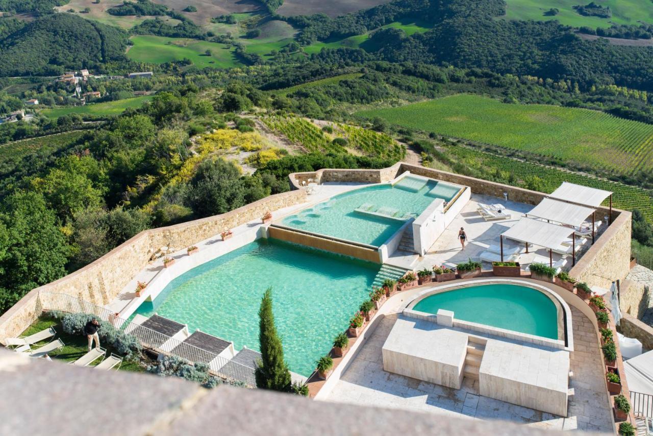 Castello Di Velona Resort, Thermal Spa & Winery Montalcino Esterno foto