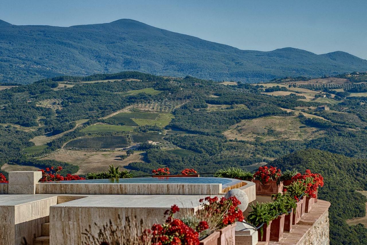 Castello Di Velona Resort, Thermal Spa & Winery Montalcino Esterno foto