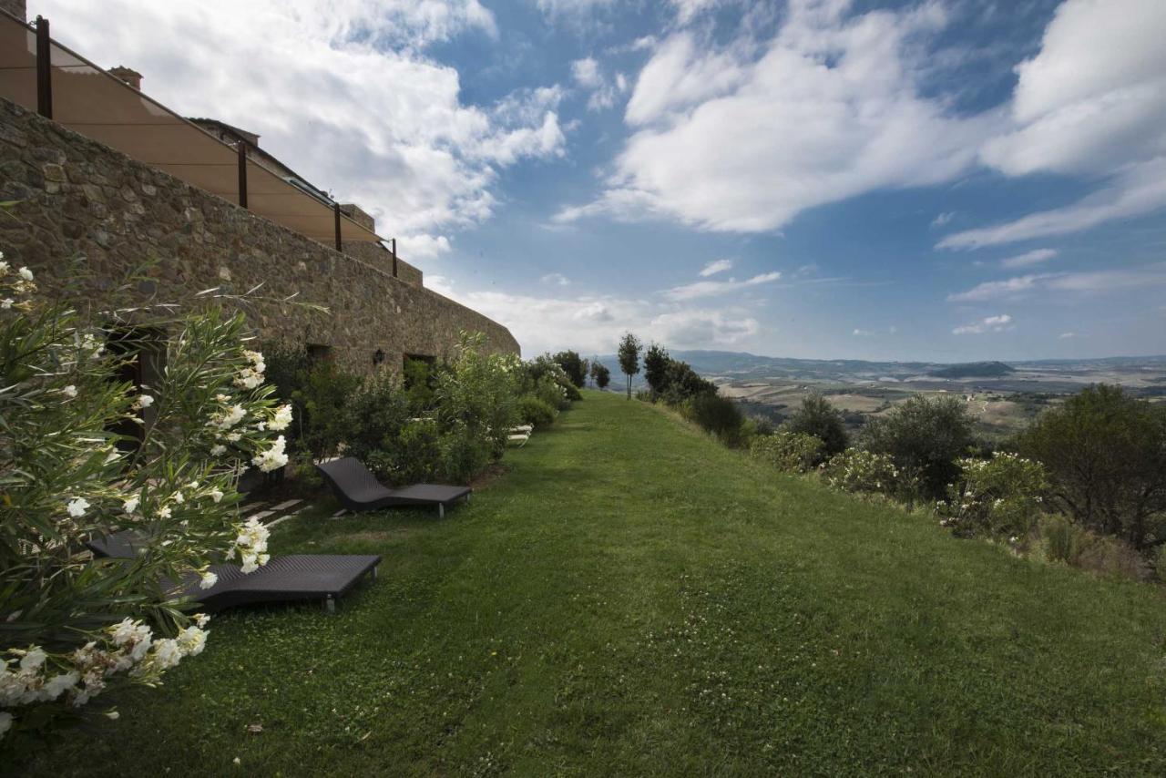 Castello Di Velona Resort, Thermal Spa & Winery Montalcino Esterno foto